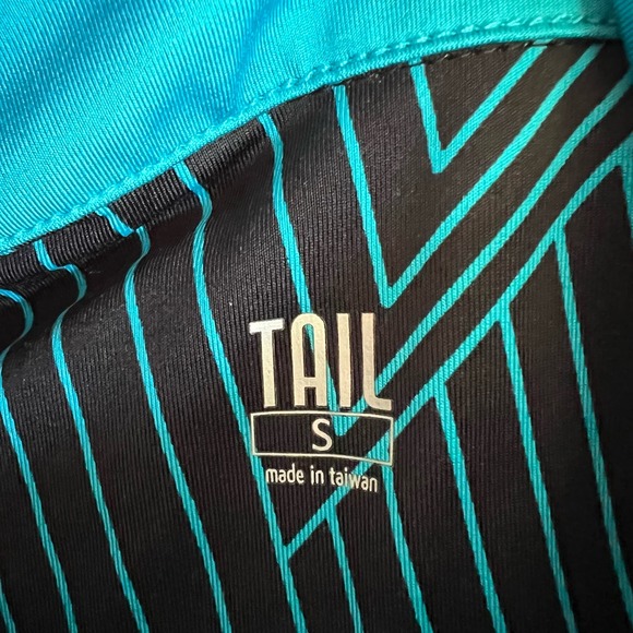 Tail golf tennis women’s geo print long sleeves top - Picture 4 of 5